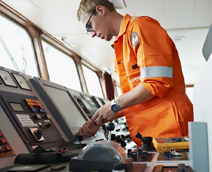 Tips for Troubleshooting Common Marine Radio Issues